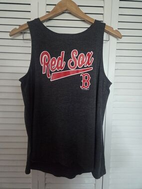 5th & Ocean Dark Gray Womens Tee with Small MLB Logo